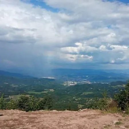 S Vyhladom كرمنيتسا